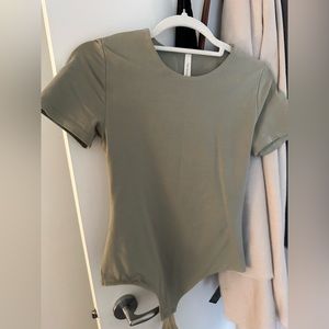 Brand new Aritizia Bodysuit